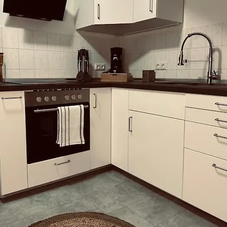 דירה M&k Deluxe I 4 Personen I Balkon I Netflix I Wlan I Smart-tv ארפורט